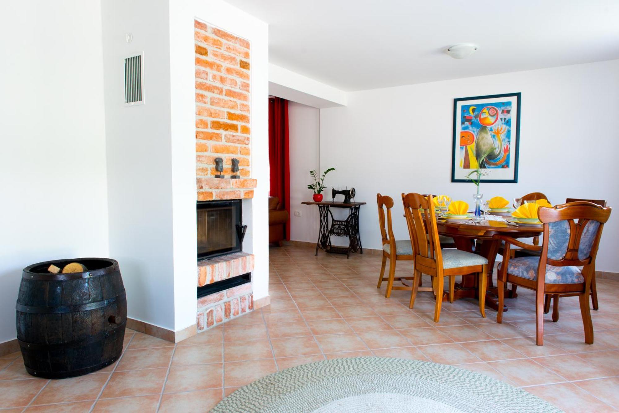 Apartma Marija Metlika Exteriér fotografie