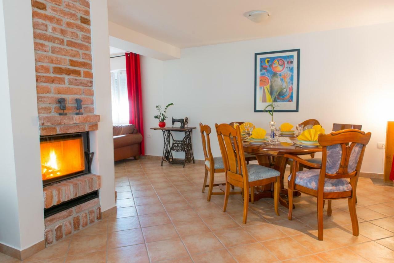 Apartma Marija Metlika Exteriér fotografie
